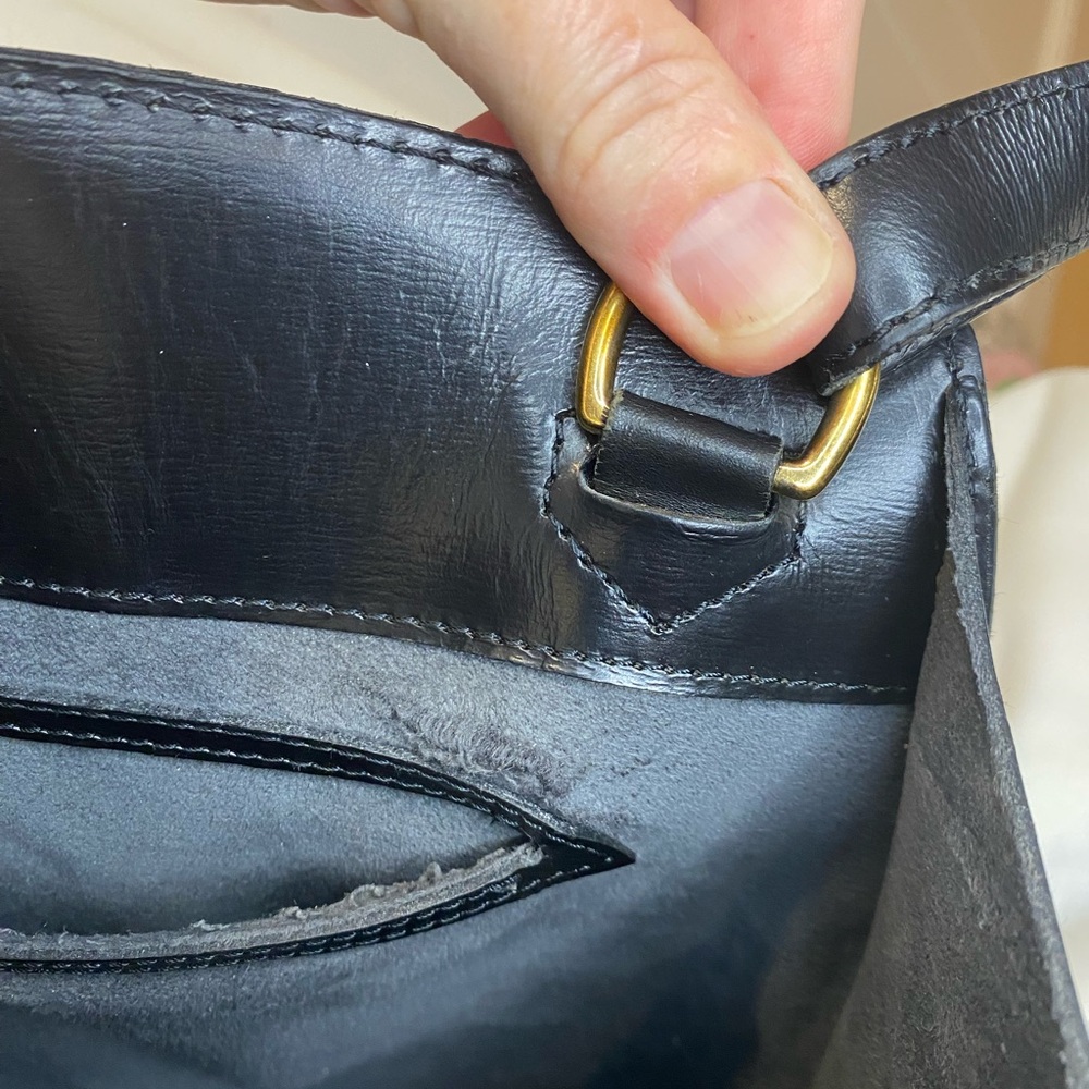 Louis Vuitton Cluny Bag in Black EPI Leather and Smooth Leather Trim - Picture 16 of 16